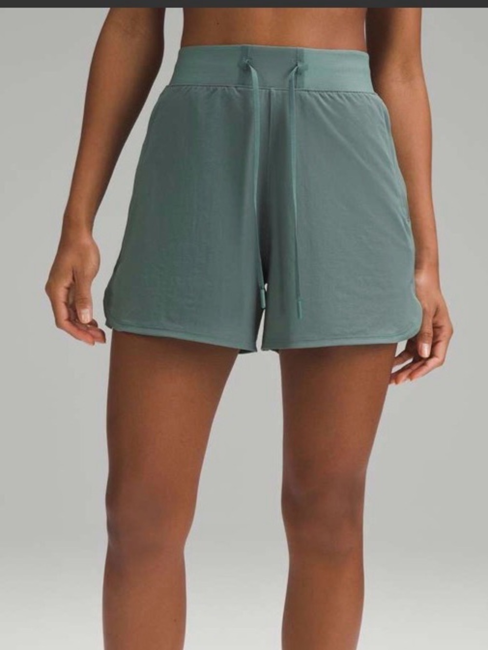 NWT Lululemon License to train shorts sz 8.
